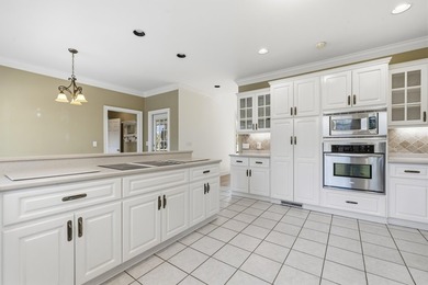 RARE OPPORTUNITY TO OWN A CLASSIC GOLF-FRONT ESTATE OVERLOOKING - photo 37