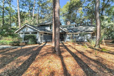 Beautifully renovated 3-bedroom, 2.5-bath home set on a private - photo 1
