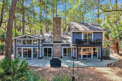 Beautifully renovated 3-bedroom, 2.5-bath home set on a private - photo 2