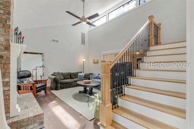 Beautifully renovated 3-bedroom, 2.5-bath home set on a private - photo 5