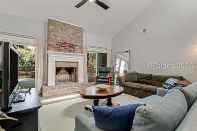 Beautifully renovated 3-bedroom, 2.5-bath home set on a private - photo 8