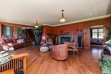 A property unlike any other in Mclean County- an all brick, 9 - photo 8