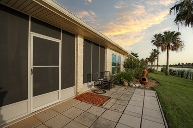 This Inviting, lakefront 2-bedroom 2-bath Villa is conveniently - photo 5