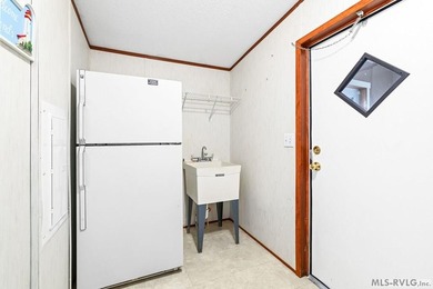 If you enjoy country relaxation, having ample storage, or - photo 19