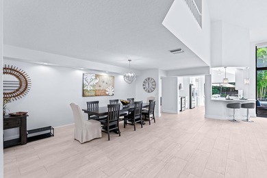 Explore an exceptional 3-bedroom plus den/bonus room, 4.5-bath - photo 5