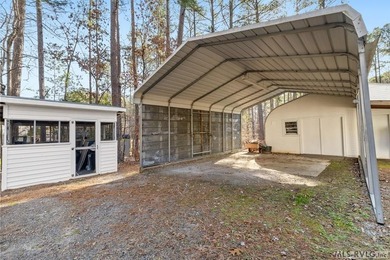 If you enjoy country relaxation, having ample storage, or - photo 26