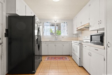 Spacious 6-bedroom, 3-bath home approximately 1968 sq. ft. of - photo 4