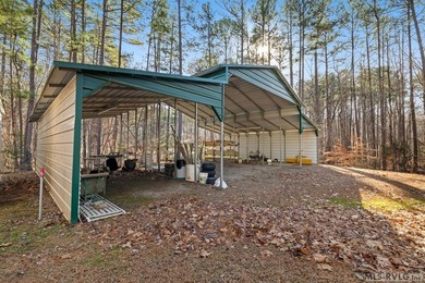If you enjoy country relaxation, having ample storage, or - photo 34