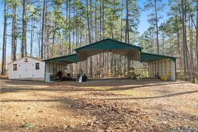If you enjoy country relaxation, having ample storage, or - photo 38