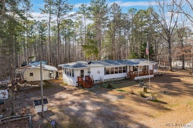 If you enjoy country relaxation, having ample storage, or - photo 41