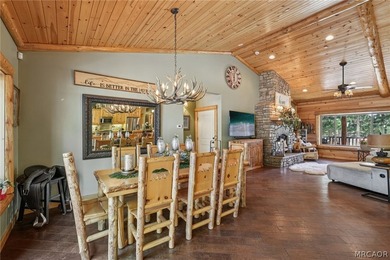 Majestic log-style mountain masterpiece located in the exclusive - photo 13