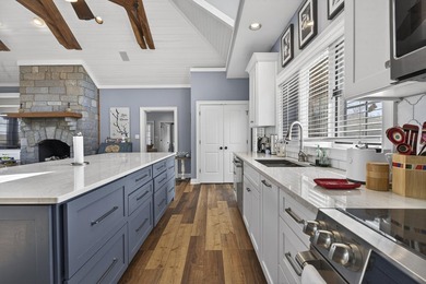 Lakefront Villa with Max Dock in Cuscowilla. Enjoy spectacular - photo 13