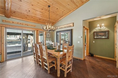 Majestic log-style mountain masterpiece located in the exclusive - photo 14