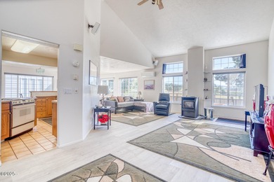 Single Level Home on the Golf Course. Relax and enjoy the views - photo 5