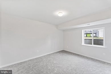 **SOLAR PANEL INCLUDED ONLY ONE YEAR OLD** Save More as Energy - photo 17