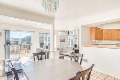 Single Level Home on the Golf Course. Relax and enjoy the views - photo 8