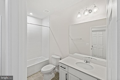 **SOLAR PANEL INCLUDED ONLY ONE YEAR OLD** Save More as Energy - photo 21