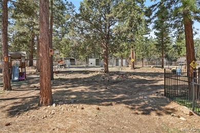 Majestic log-style mountain masterpiece located in the exclusive - photo 36