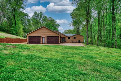 Wilson Lake Home For Sale in Muscle Shoals Alabama