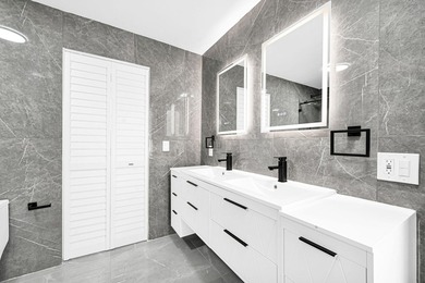 Discover Your Dream Home in Kendall! This fully renovated - photo 10
