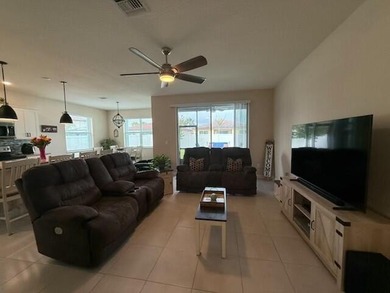 Fantastic opportunity to live in the gated community of Copper - photo 7