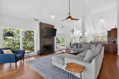 This exceptional second-row ocean home in Sea Pines offers a - photo 7