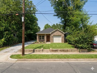 Don't miss out on this modern gem that's perfect for first-time - photo 1