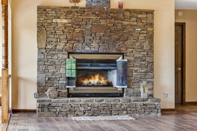 Beautiful home with STUNNING mountain views! This 3 bedroom, 2 - photo 45