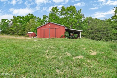 Beautiful home with STUNNING mountain views! This 3 bedroom, 2 - photo 49