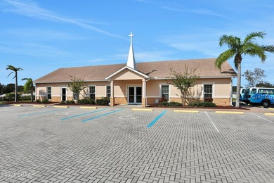 Pristine commercial building sitting on over 2 acres of prime - photo 1