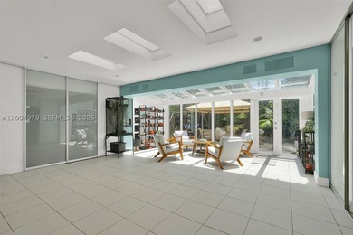 Step into this beautifully designed home featuring a grand foyer - photo 3