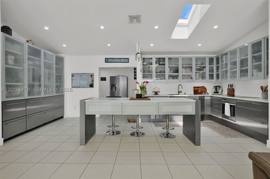 Step into this beautifully designed home featuring a grand foyer - photo 5