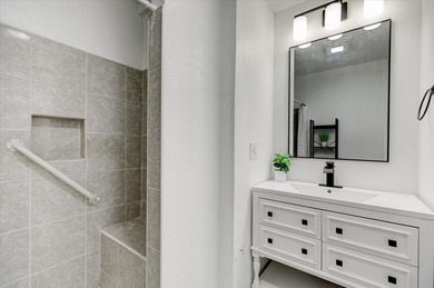 This charming 3 bedroom, 2 bath bungalow in the heart of Des