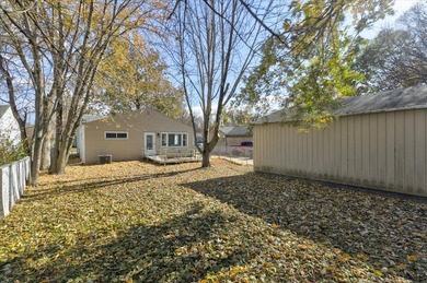 This charming 3 bedroom, 2 bath bungalow in the heart of Des