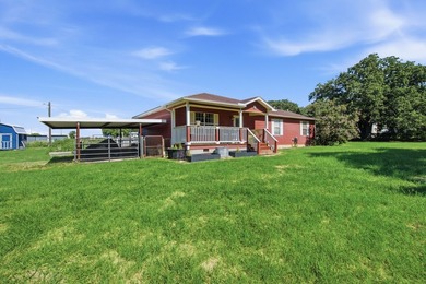 Country Living at Its Finest! Discover the perfect blend of - photo 4