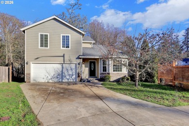 Fern Ridge Lake Home For Sale in Veneta Oregon