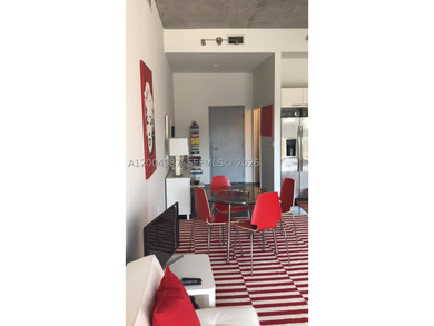 Spacious 1 bd/1.5 bath, 966 SqFt., featuring 11.5 ft ceiling - photo 4