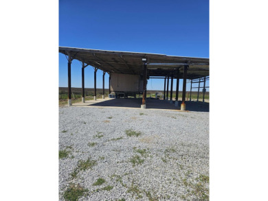 Beautiful Lot IN COCODRIE, with Metal cover for boats, 2 to 6 - photo 3