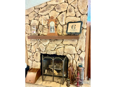 Spacious WATERFRONT home on two DEEP WATER lots! Upon entering - photo 6