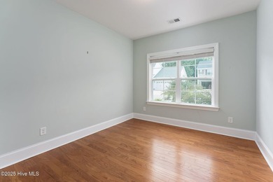 Charming home in an ideal location! This fabulous 3 bed 2 bath - photo 19