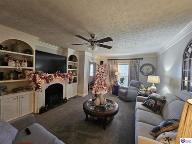 Motivated Seller! One Year Home Warranty! Welcome to 102 Regency - photo 9