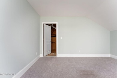 Charming home in an ideal location! This fabulous 3 bed 2 bath - photo 25