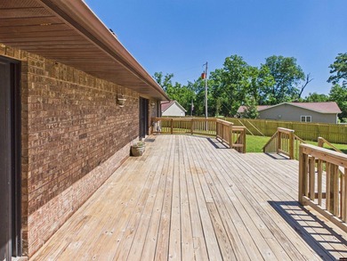 All-brick home offering space, privacy, and amenities! This - photo 36