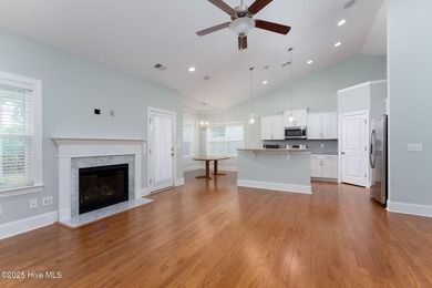 Charming home in an ideal location! This fabulous 3 bed 2 bath - photo 36