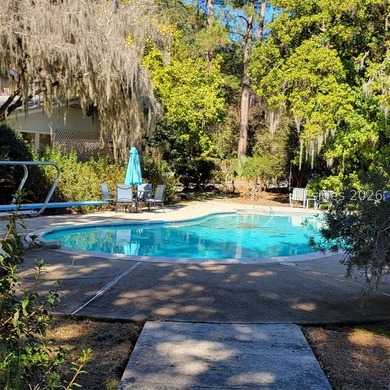 One of the last remaining legacy waterfront estates in Bluffton - photo 5