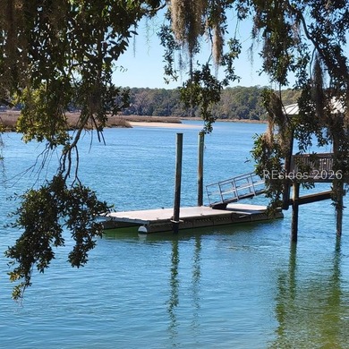 One of the last remaining legacy waterfront estates in Bluffton - photo 8