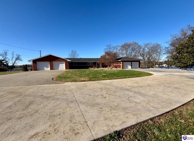 Campbellville City Lake Home For Sale in Campbellsville Kentucky