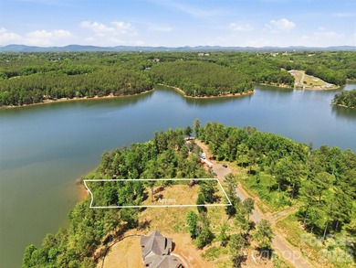 Discover the ultimate blend of luxury and nature at this - photo 2