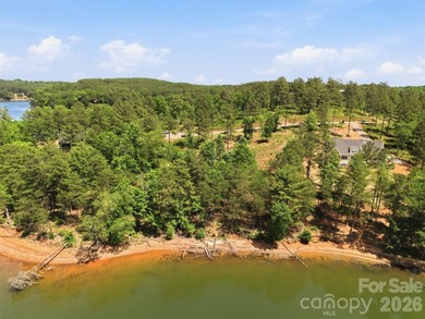 Discover the ultimate blend of luxury and nature at this - photo 6