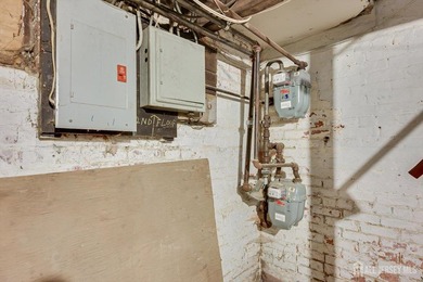 Incredible opportunity to Own and Rent !!! 1/2 Duplex 2-Family - photo 15